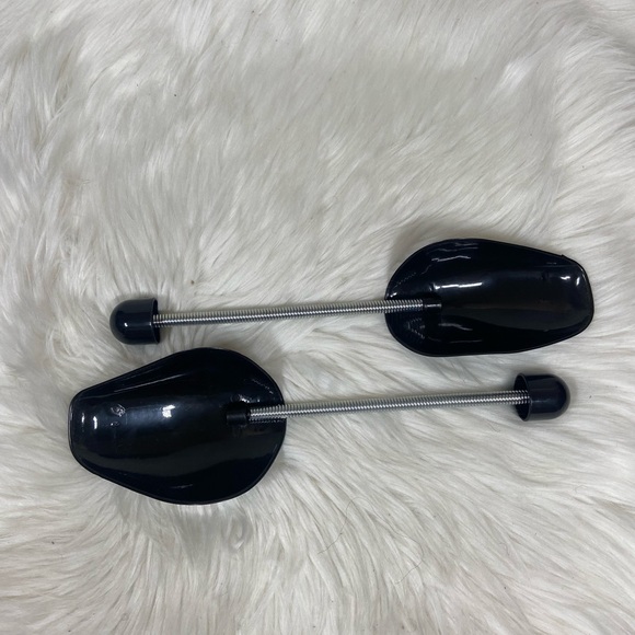 (1 pair) Large shoe trees fits mens size 7+ womens size 8.5+ - Picture 2 of 10